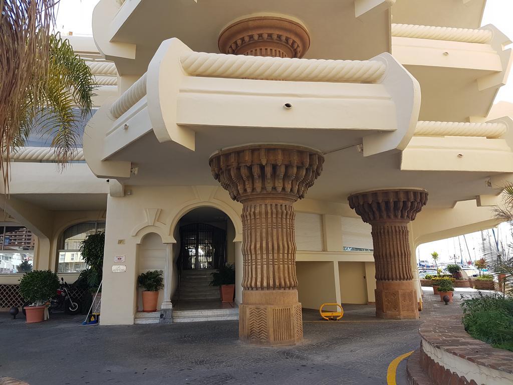 Isla Benalmadena Benalmádena Exterior foto